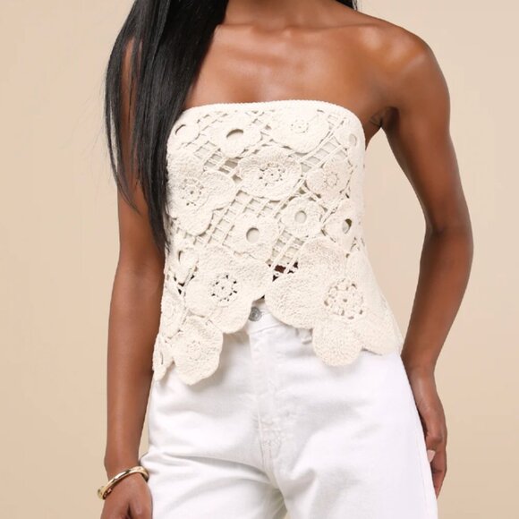*NWT* Lulus Envied Attitude Crochet Strapless Crop Top - Beige - Picture 1 of 5